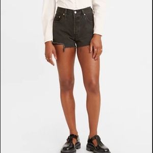 Women’s cut off Levi 501 shorts